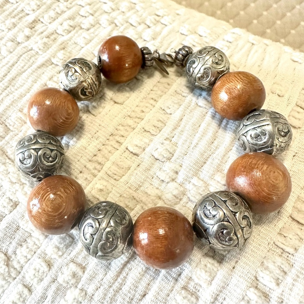 Wood beads bracelet